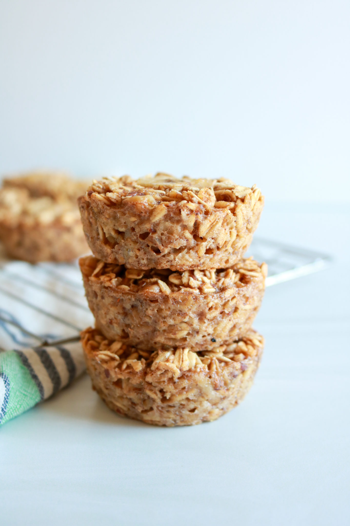 Banana Bread Baked Oatmeal Cups - Healthy Mama Kris