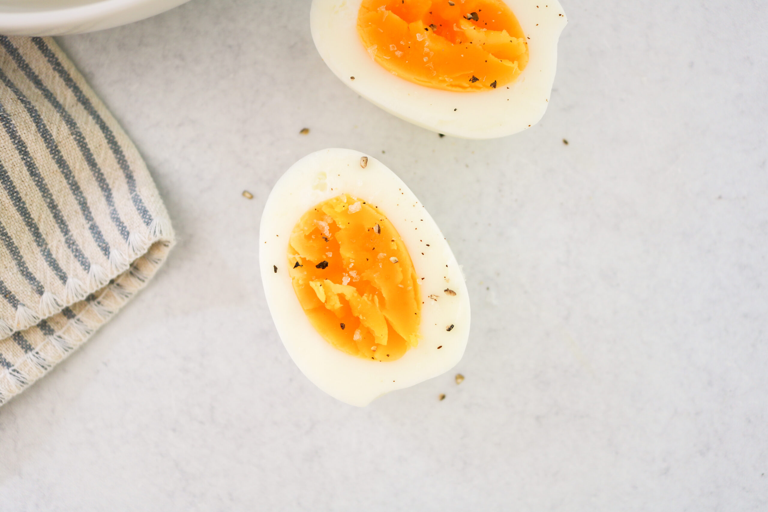 Instant Pot Hard Boiled Eggs (Easy Peel) - Delicious Meets Healthy